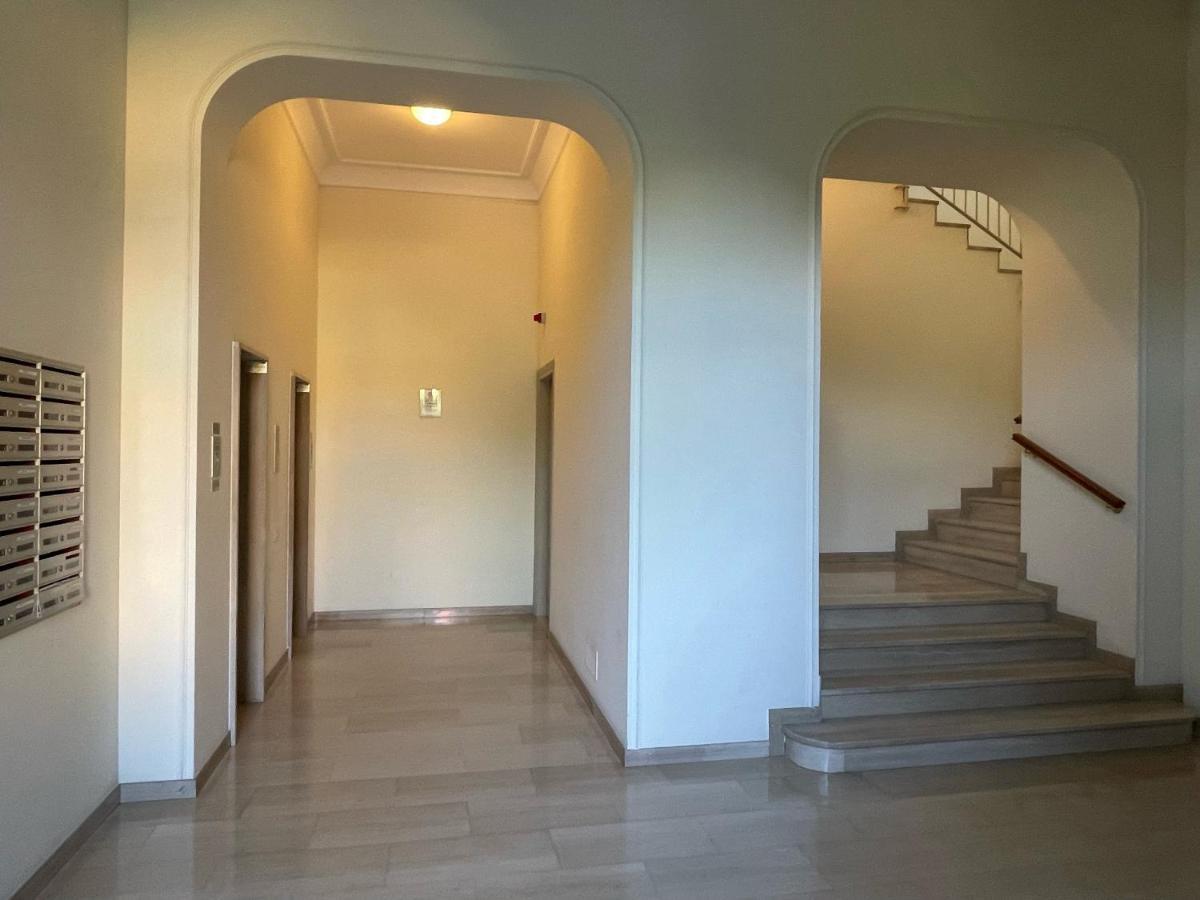 Residenza Victoria Apartment Менаджо Екстериор снимка